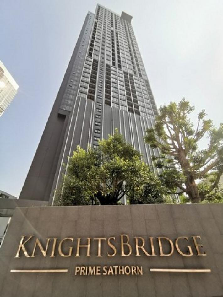 KnightsBridge Prime Sathorn Luxury Condo near BTS Chong Nonsi