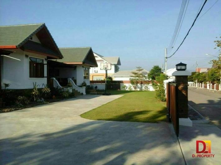 House for sale in ornsirin village  , San sai district 